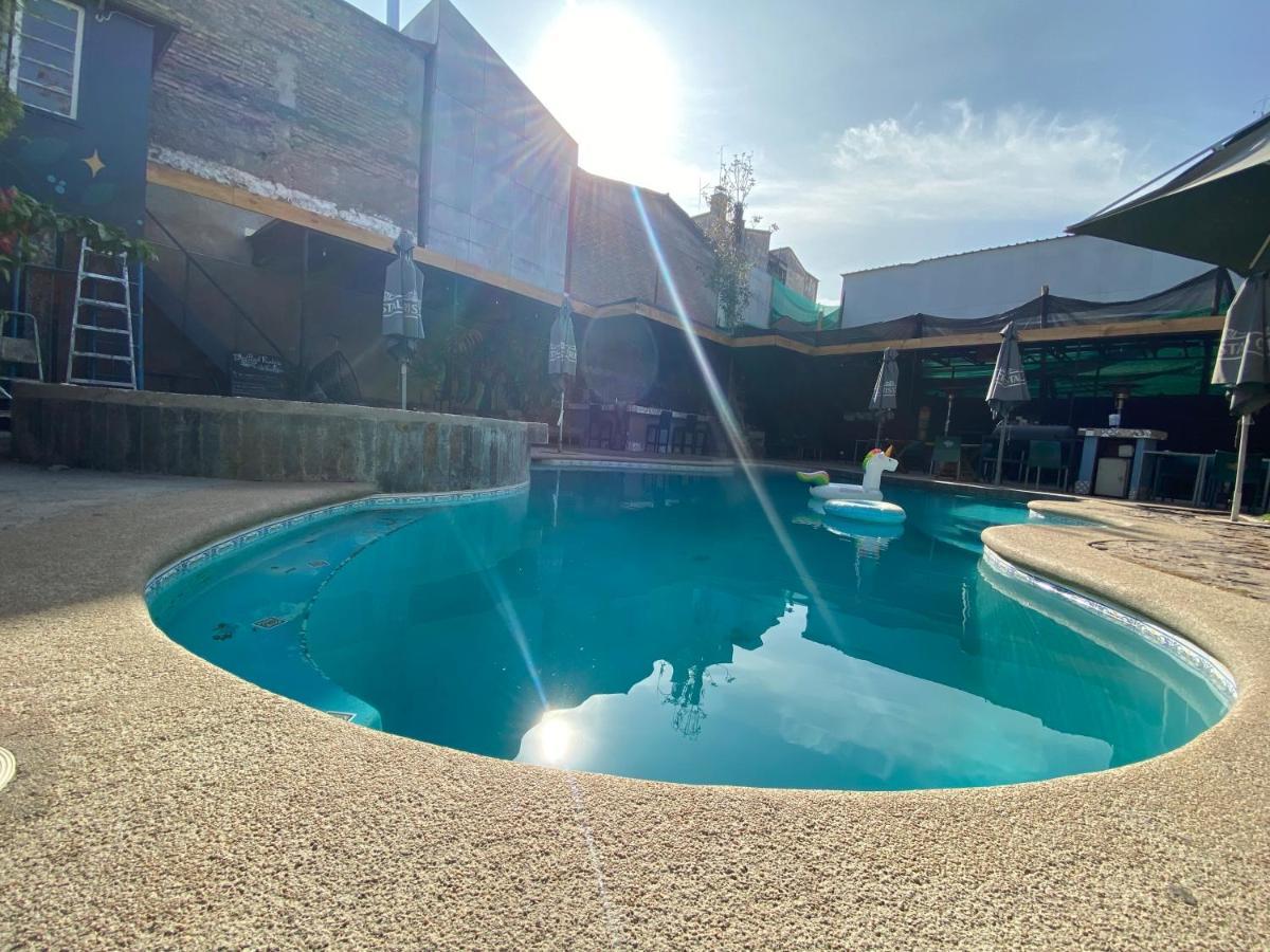 La Casa Roja Hostel Santiago Ngoại thất bức ảnh
